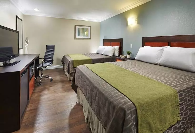 ホテル American Inn Downey