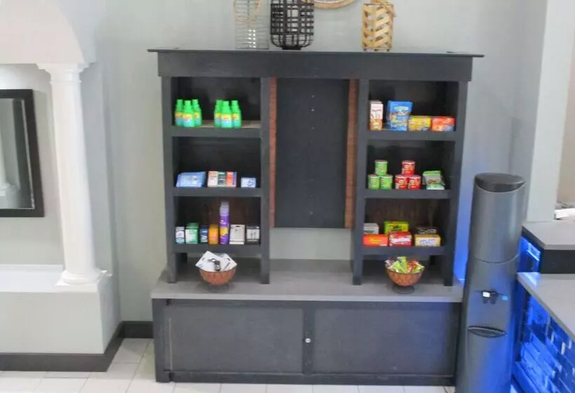 ホテル Best Western Atoka Inn & Suites