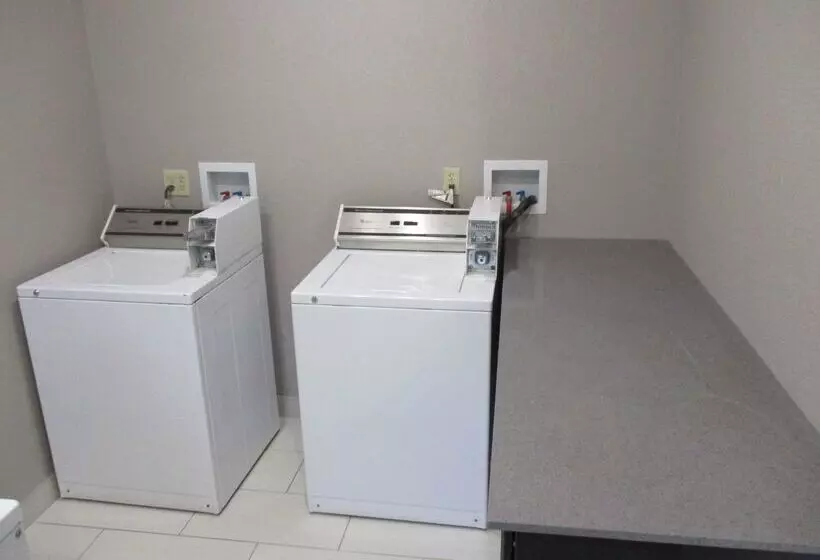 ホテル Best Western Atoka Inn & Suites