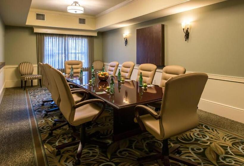 فندق Courtyard Charleston Mount Pleasant