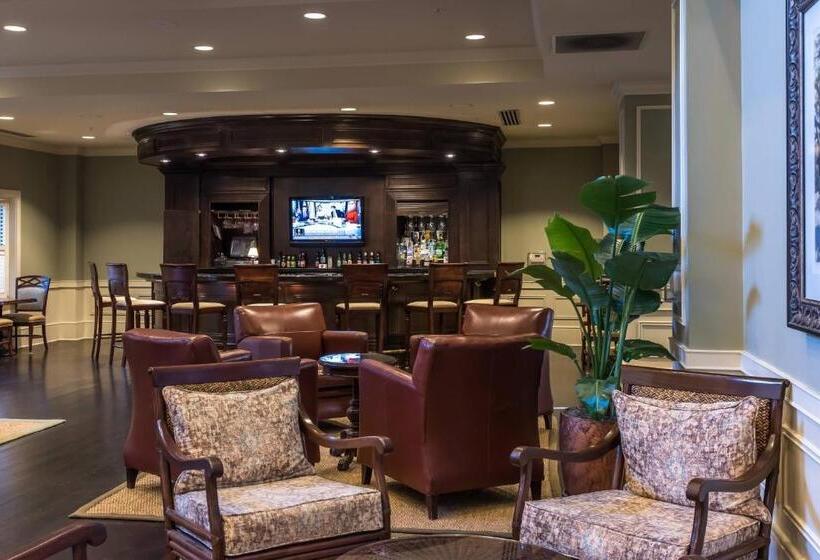 فندق Courtyard Charleston Mount Pleasant