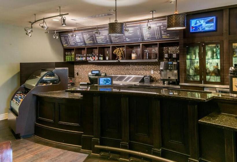 فندق Courtyard Charleston Mount Pleasant