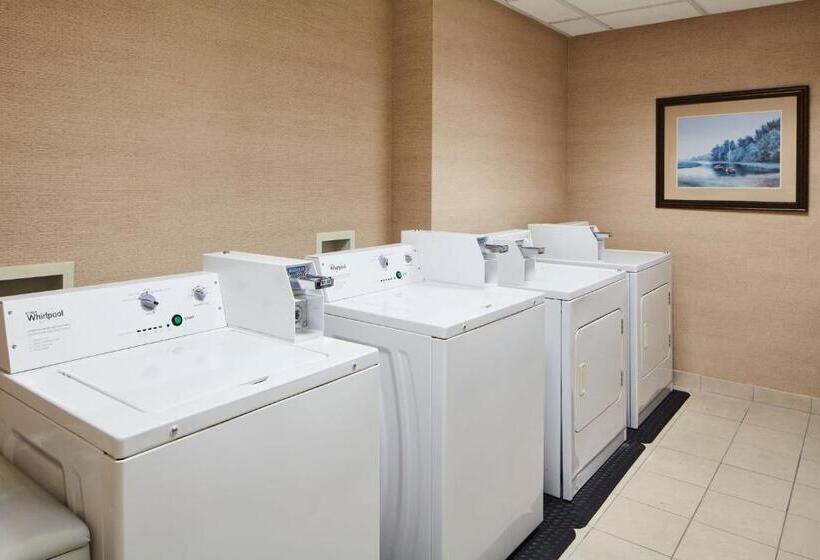 فندق Courtyard Charleston Mount Pleasant