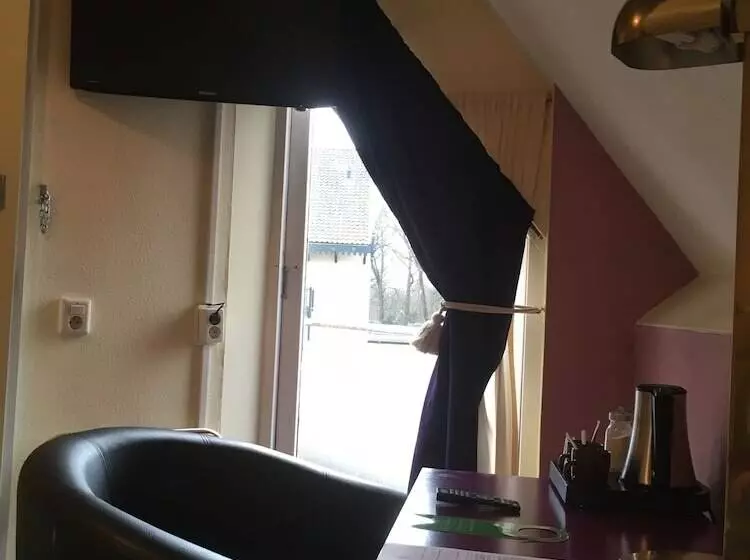 Отель De Weyman