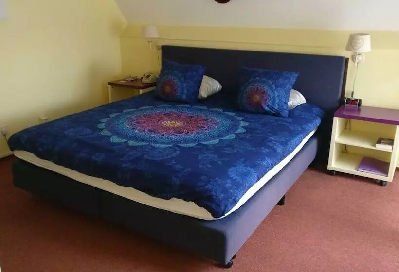 Отель De Weyman