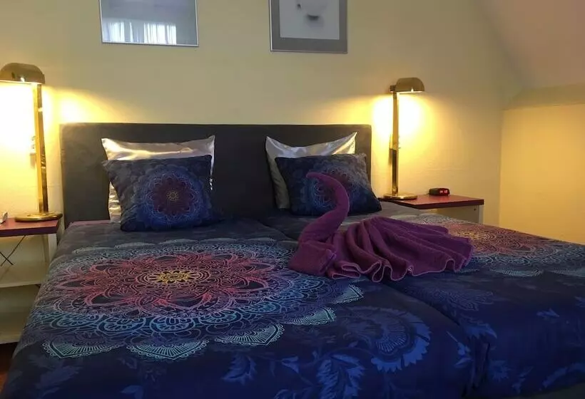 Отель De Weyman