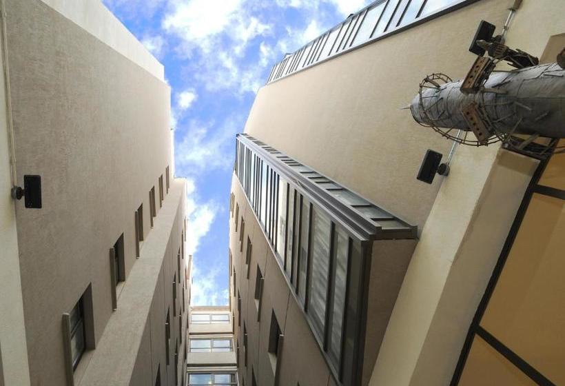 هتل Del Bono Suites Art