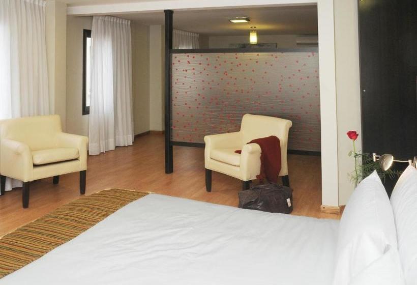 هتل Del Bono Suites Art