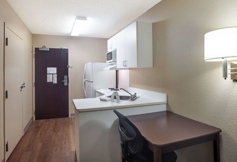 فندق Extended Stay America Suites  San Diego  Mission Valley  Stadium