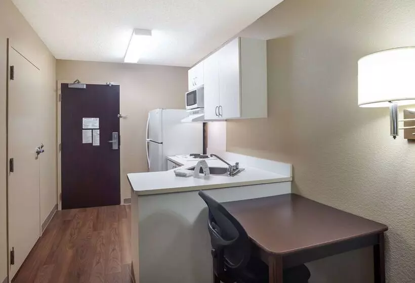 בית מלון כפרי Extended Stay America Suites  San Diego  Mission Valley  Stadium