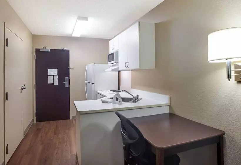 בית מלון כפרי Extended Stay America Suites  San Diego  Mission Valley  Stadium