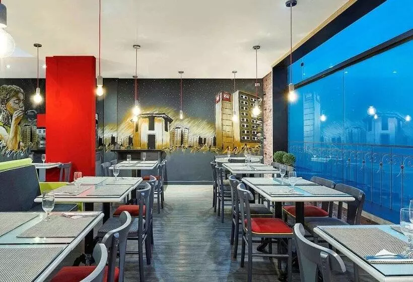 ホテル Ibis Taubate