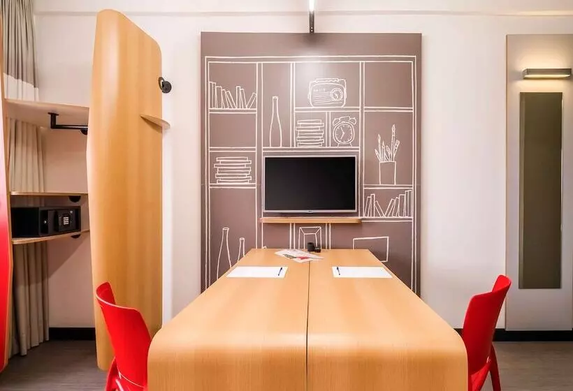 ホテル Ibis Taubate