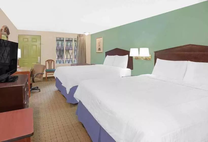 ホテル Knights Inn   Battle Creek