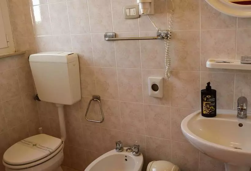 هتل La Cima Trasimena