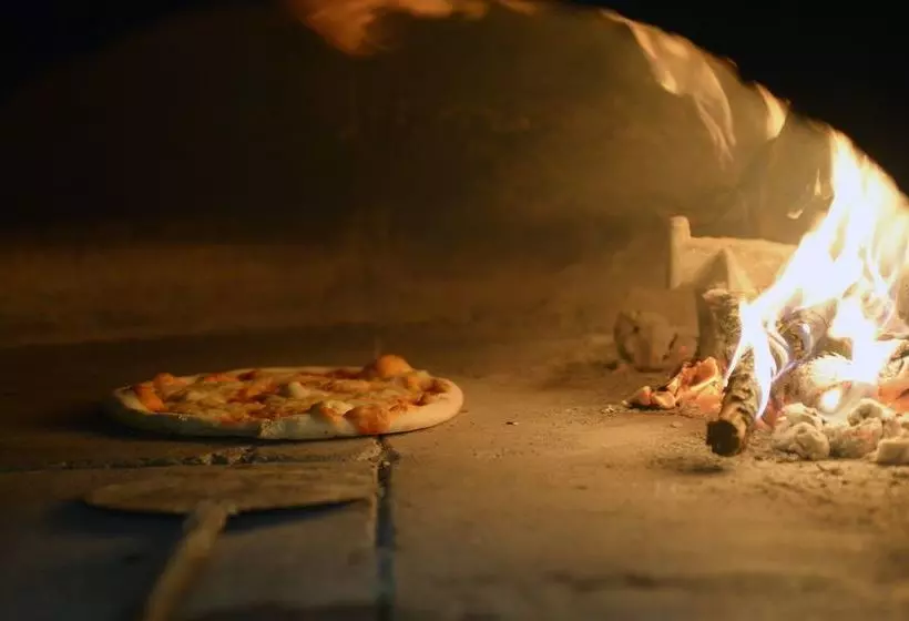 هتل La Cima Trasimena