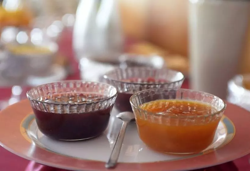 هتل La Cima Trasimena