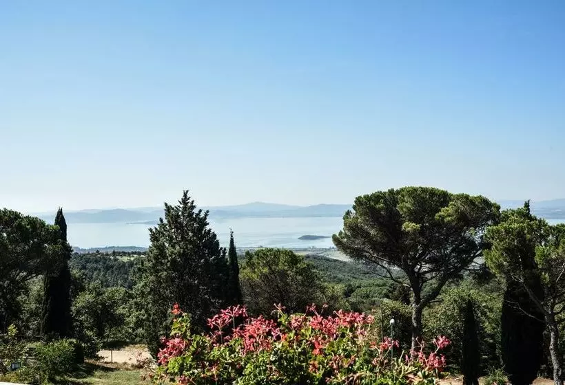 هتل La Cima Trasimena