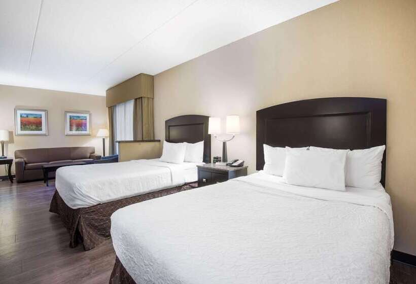 ホテル La Quinta Inn & Suites Bel Air