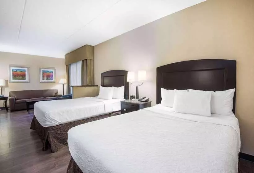 ホテル La Quinta Inn & Suites Bel Air