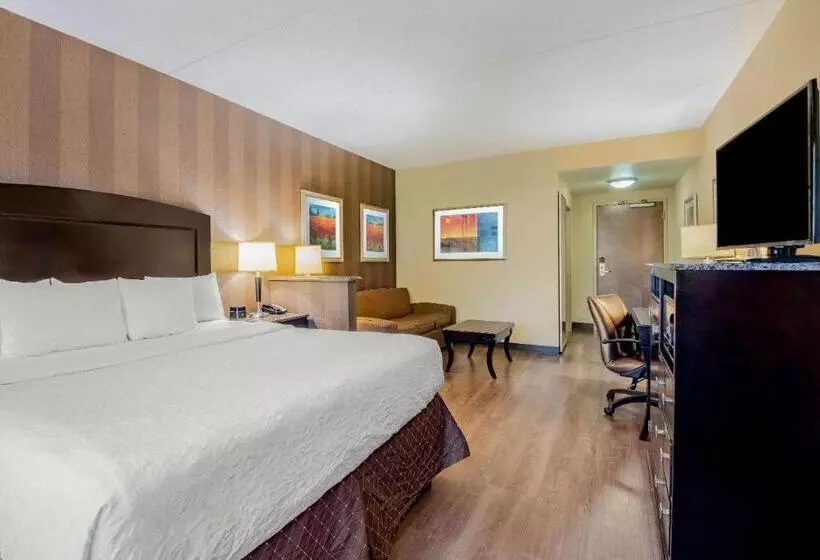 ホテル La Quinta Inn & Suites Bel Air