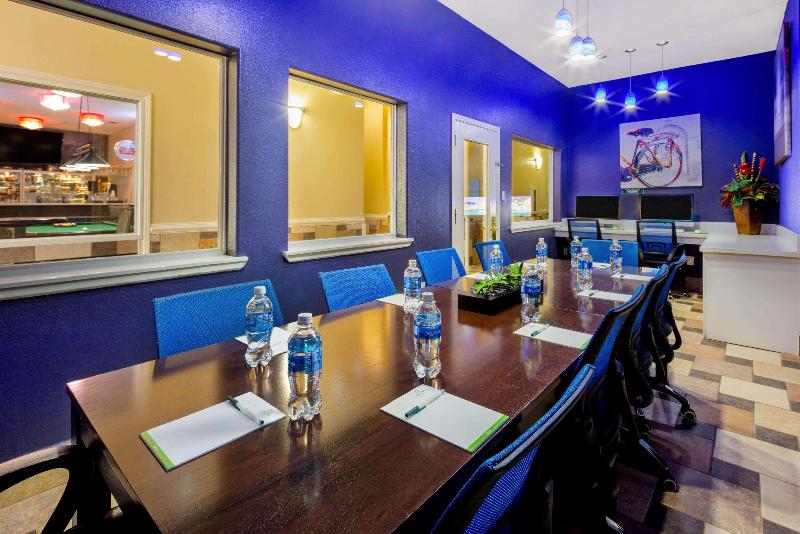 酒店 Sand Rose Beach Resort