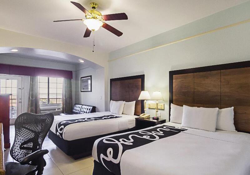 酒店 Sand Rose Beach Resort