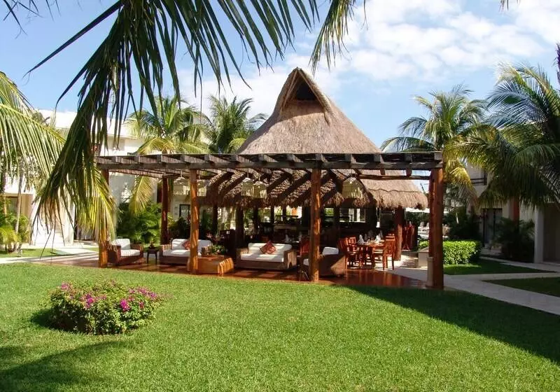 ホテル Laguna Suites By Club Sunset