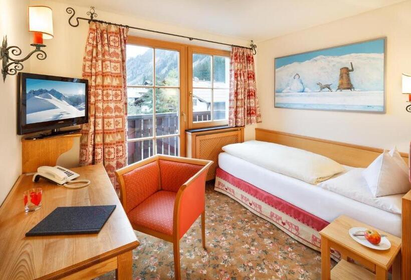 בית מלון כפרי Lech & Residenz Chesa Rosa