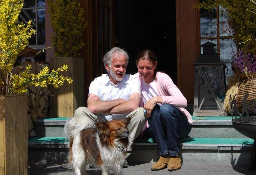 בית מלון כפרי Lech & Residenz Chesa Rosa