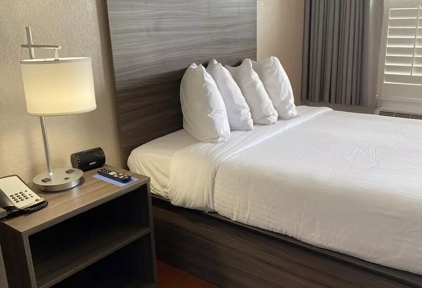 ホテル Melbourne All Suites Inn Near I95