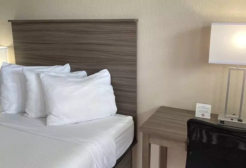 ホテル Melbourne All Suites Inn Near I95