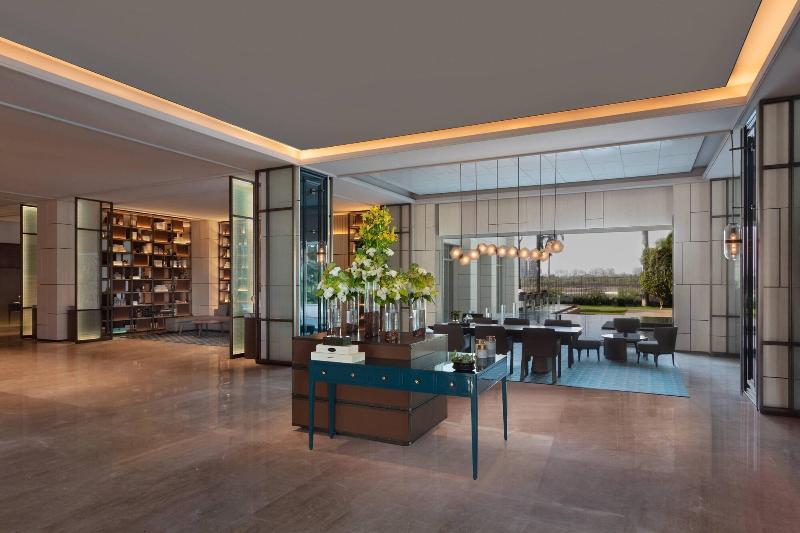 فندق Surat Marriott