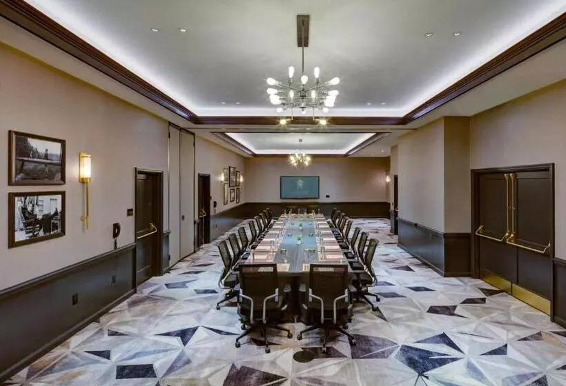 The Historic Cavalier Hotel And Beach Club Autograph Collection