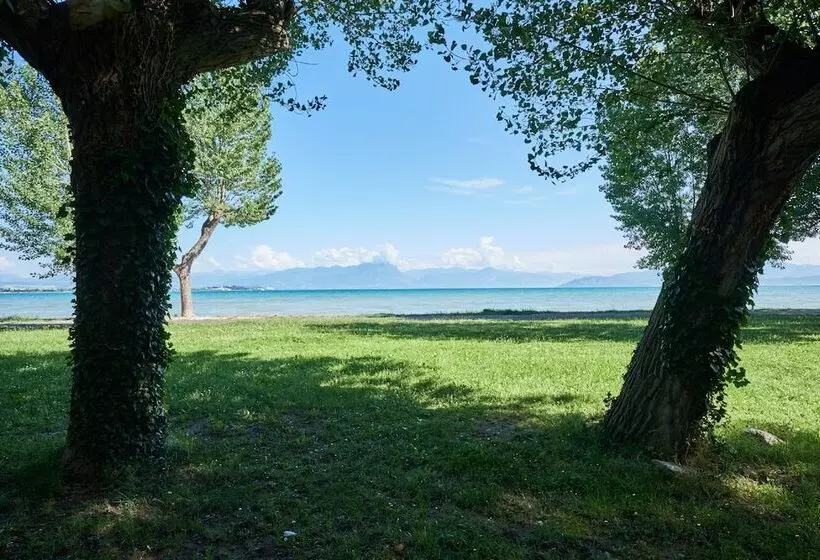 ホテル Villaggio Turistico Lugana Marina