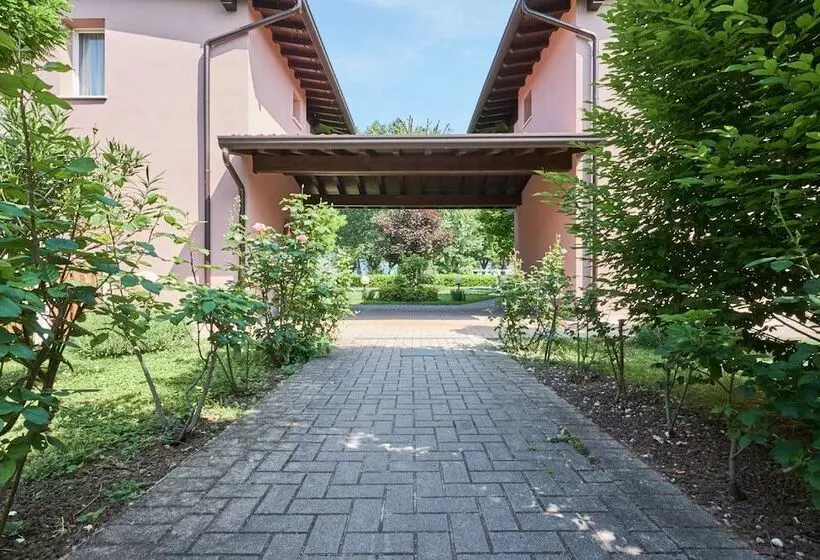 ホテル Villaggio Turistico Lugana Marina