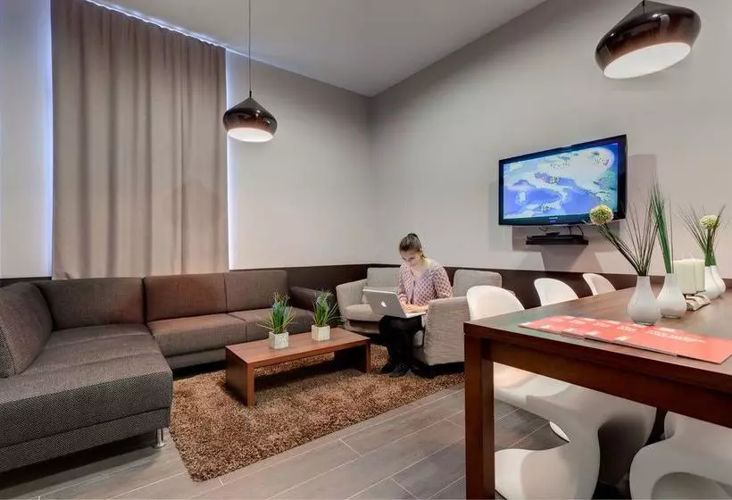 Meininger Hotel Frankfurt Main / Airport