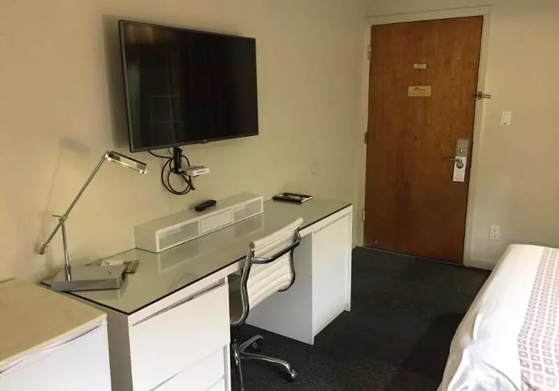 מוטל Inn At Golden Gate