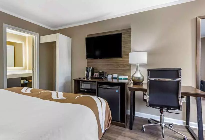 מוטל Quality Inn & Suites
