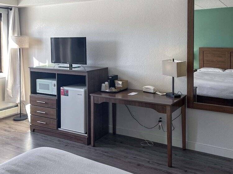 فندق على الطريق River Bend's Walleye Inn