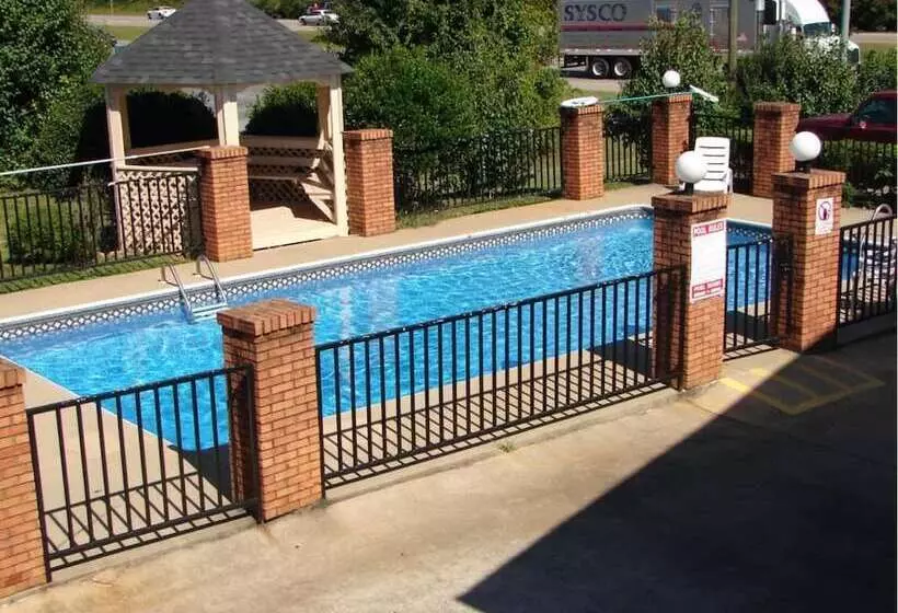 모텔 Royal Inn Anniston