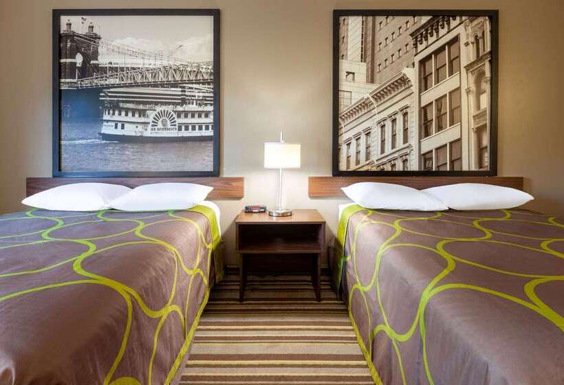 모텔 Super 8 By Wyndham La Grange Ky