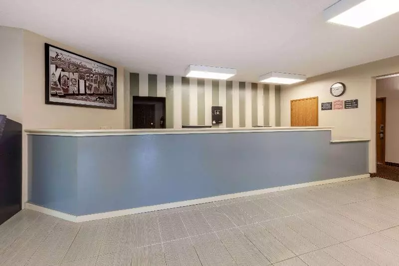 Motel Super 8 By Wyndham La Grange Ky