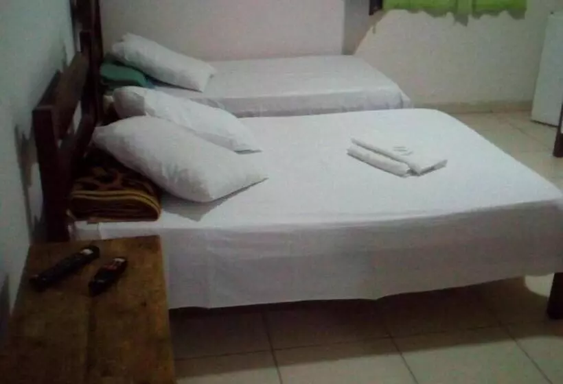 Retkeilymaja Pousada Clube Santa Cruz