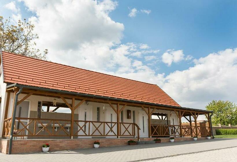 مبيت وإفطار Bocor Fogadó