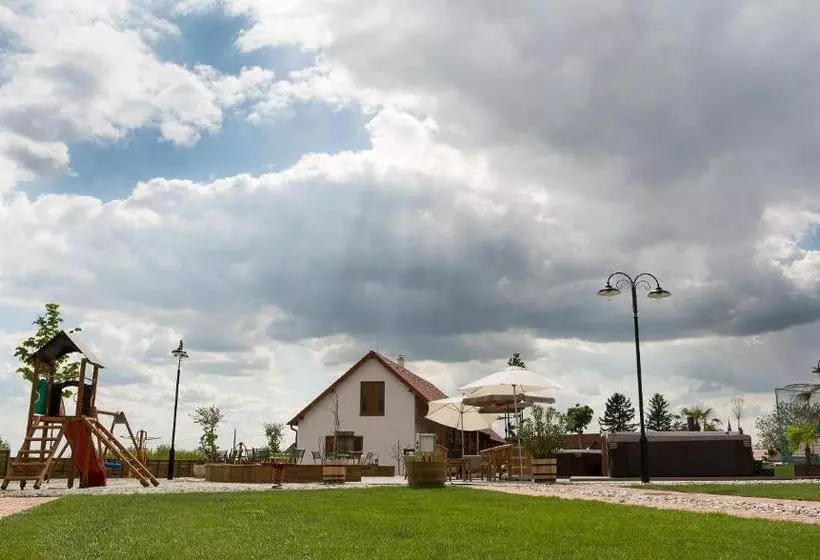 Aamiaismajoitus (B&B) Bocor Fogadó