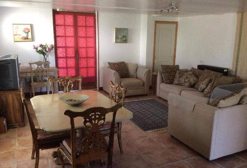 צימר La Cour Des Cloches