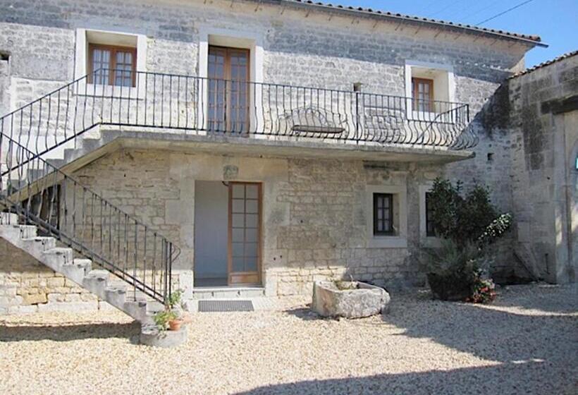 צימר La Cour Des Cloches