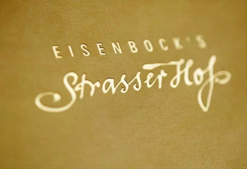 ホテル Eisenbock S Strasser Hof