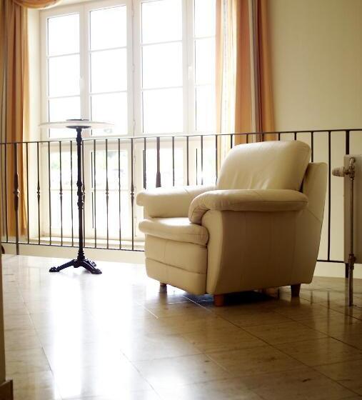 Отель Eisenbock S Strasser Hof